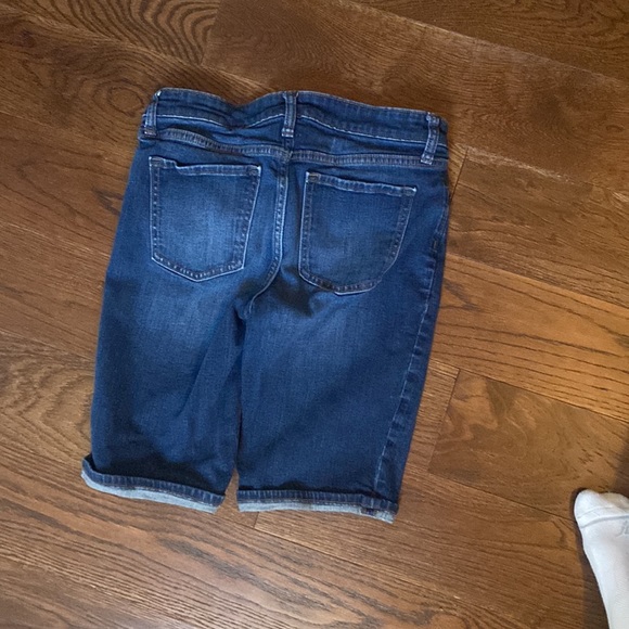 Gap Bermuda Jean shorts - Picture 2 of 3